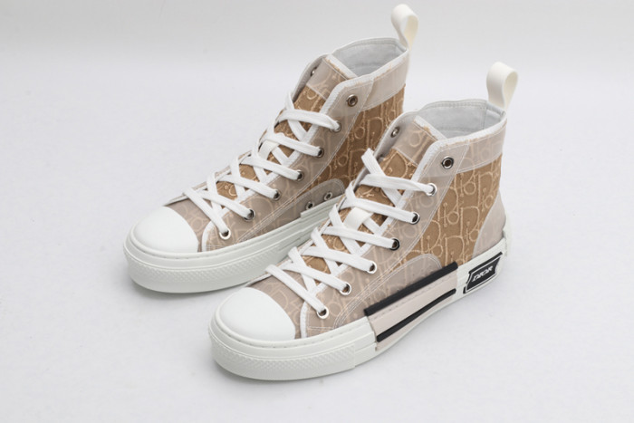 DR B23 OBLIQUE HIGH TOP SNEAKER