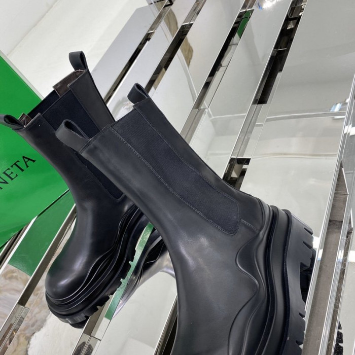 Bo*te*ga ve*ne*ta sneaker