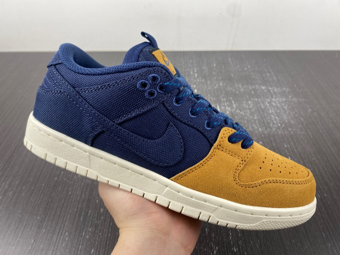 Nike DUNK LOW SB 