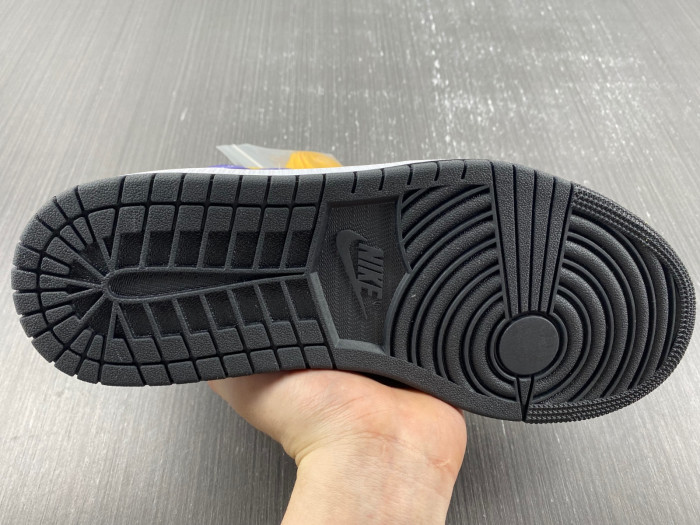 Air Jordan 1 Mid "Lakers" DQ8426-517