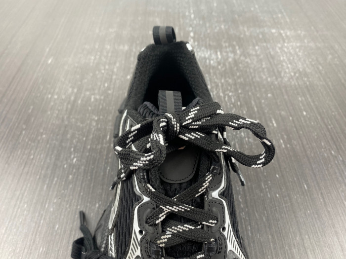 Ba*len*cia*ga phantom sneaker w1rb5 0102