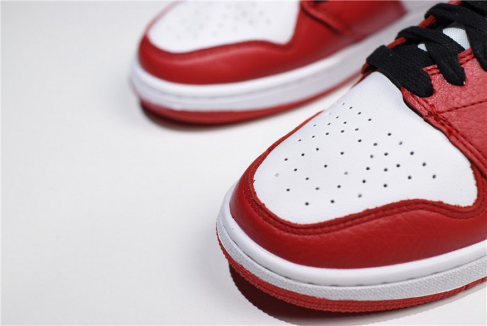 The Air Jordan 1 Rebel “Chicago” red AT4151-100