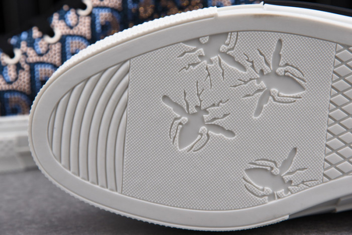 DR B23 OBLIQUE HIGH TOP SNEAKER