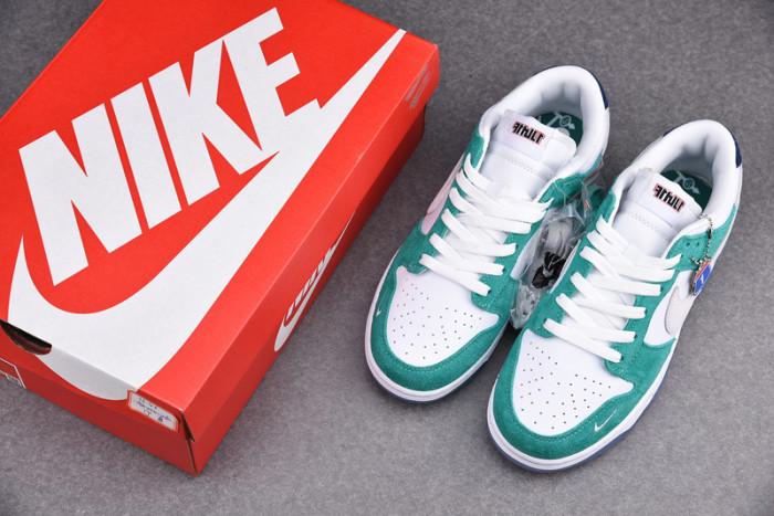 Nike Dunk SB Road Sign CZ6501-101