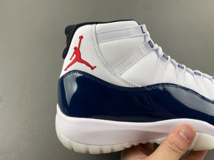 Air Jordan 11 LH0296-400