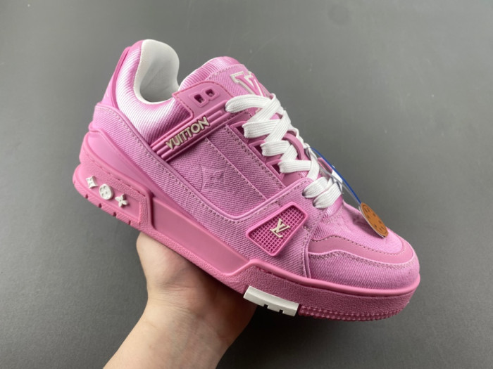 l0*is V*t0n lv trainer lvt-205