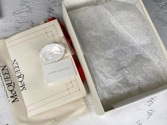 ale*d*r M*Q*en sole sneakers black