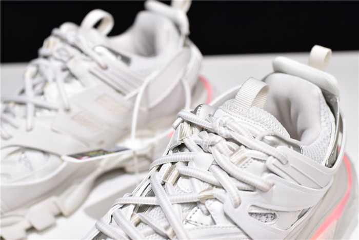 BL Track Runners white lighted 542023 W1GB9 6509