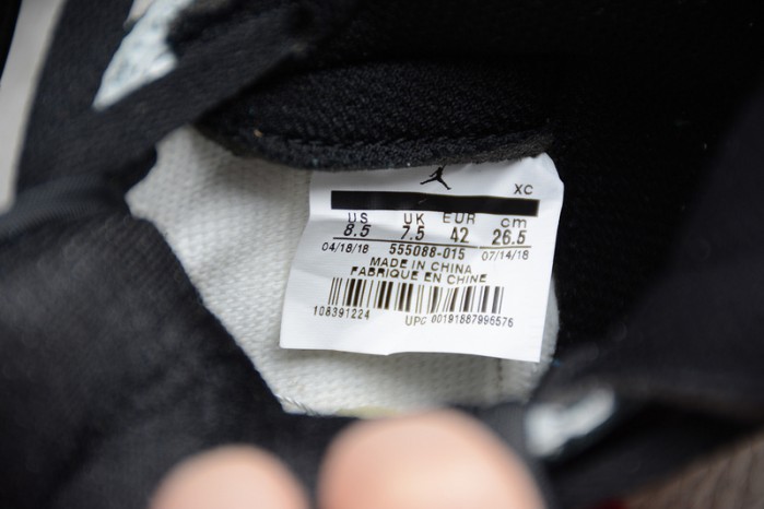 Air Jordan 1 Sports Illustrated A Star Is Born 555088-015