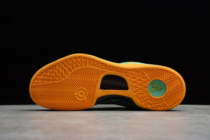 Nike ZOOM KOBE KOBE 8 