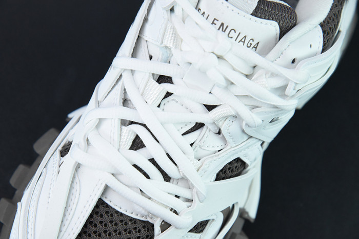 BC TRACK IDK81754632