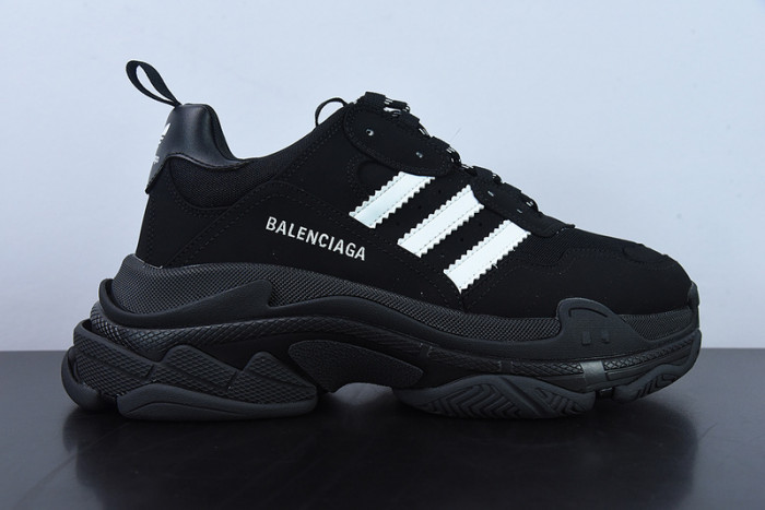 BL TRIPLE S TRAINERS