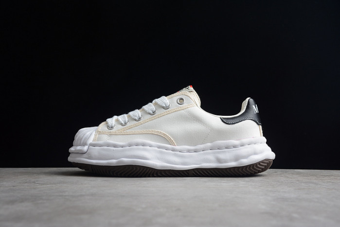 Ma*s*n mihara yasuhiro sneaker o6fw704