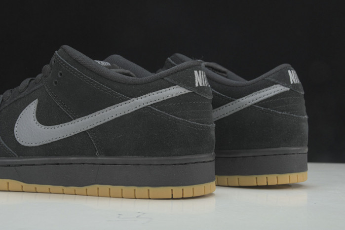 NIKE SB DUNK LOW “FOG” BQ6817-010