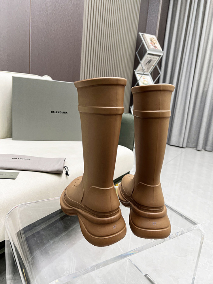 ba*len*cia*ga x Cr*0*s chunky rubber boots