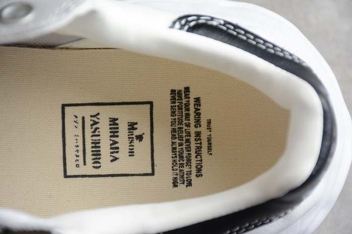 Ma*s*n mihara yasuhiro sneaker ao8fw731