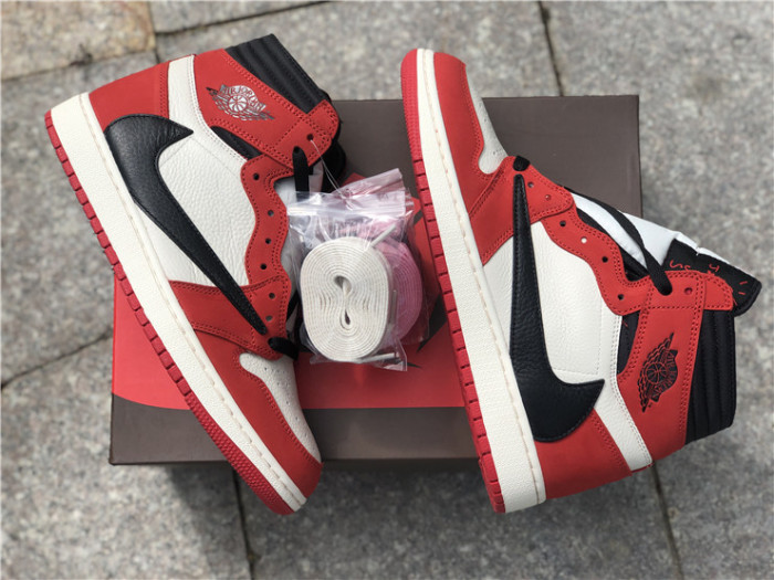 Travis Scott x Air Jordan 1 high Chicago - CD4487-100red