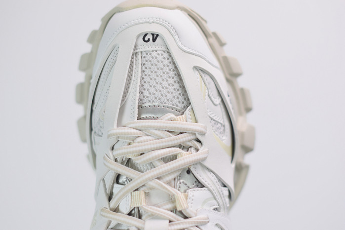 BL TRIPLE S TRAINERS