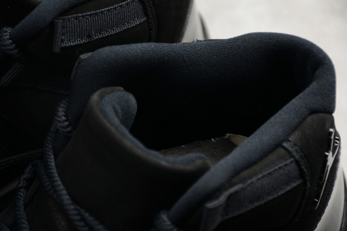 Air Jordan 11 “Cap and Gown” black 378037-005