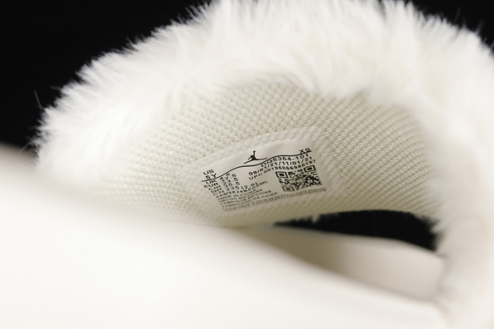 AIR JORDAN NOLA SLIDE COCONUT MILK/OLIVE AURA/SAIL DQ5364-131