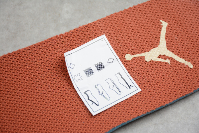 AIR JORDAN 1 MID INSPIRED BY MILAN CV3044-100