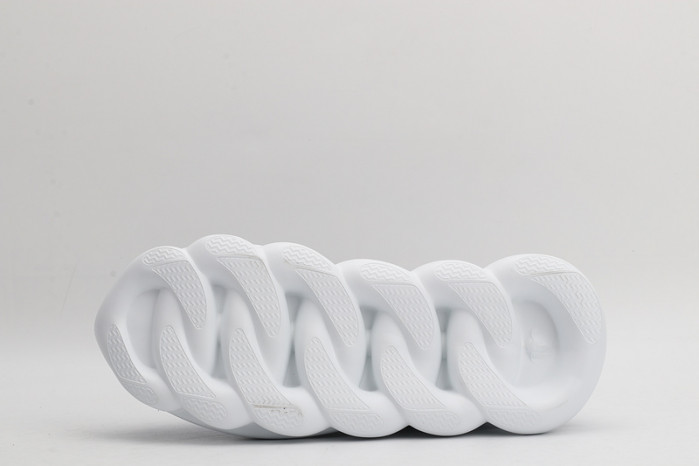 VERSA CHAIN REACTION SNEAKERS