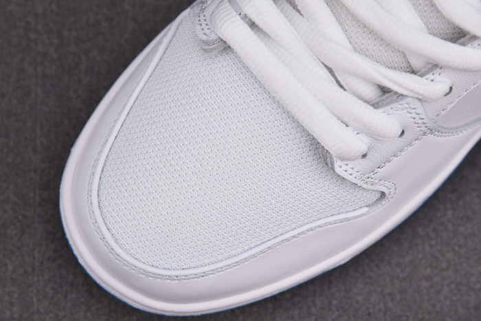 Nike SB Dunk Low "Laser Blue" BQ6817-101