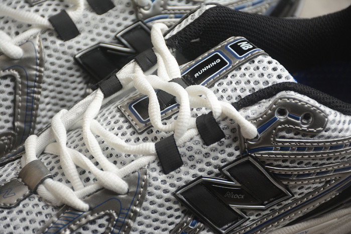 New Balance M1906RCD Silver Metallic