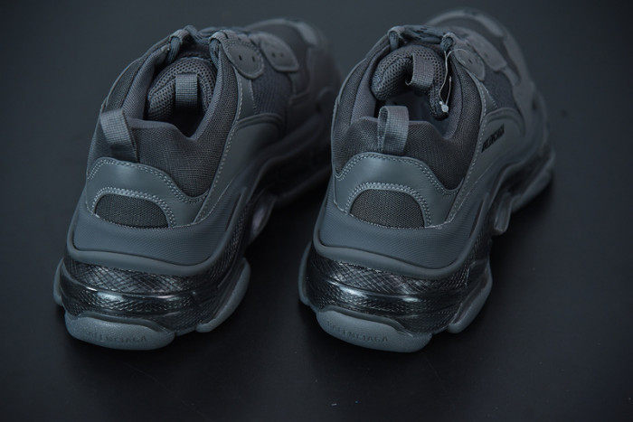 BL TRIPLE S TRAINERS