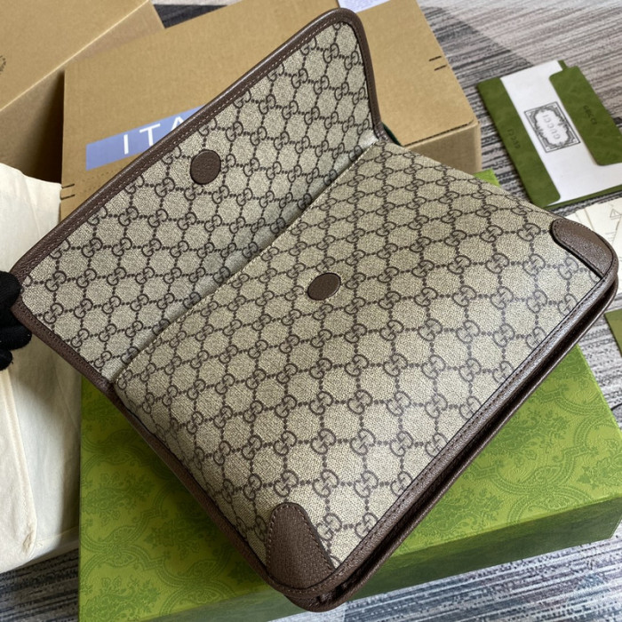 G*u*i neo vintage messenger bag 30*20*4cm