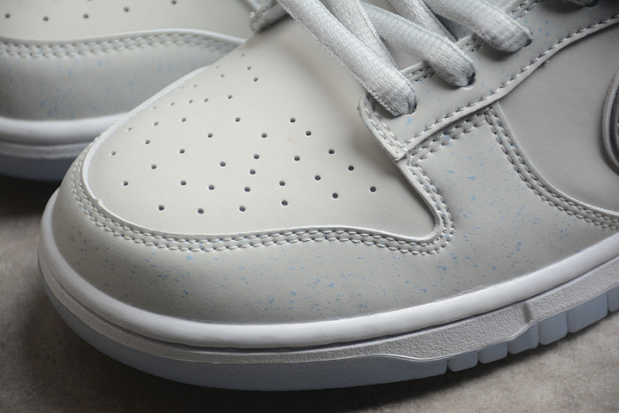 Nike SB Dunk Low White Lobster (Friends and Family) FD8776-100