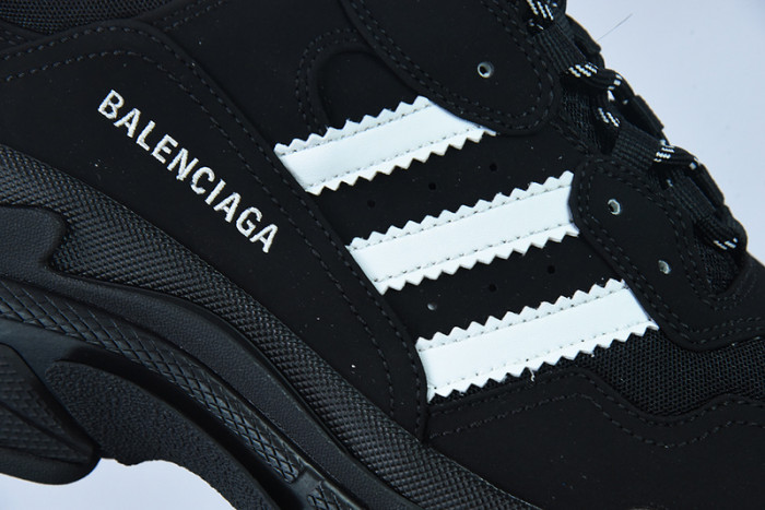 BL TRIPLE S TRAINERS