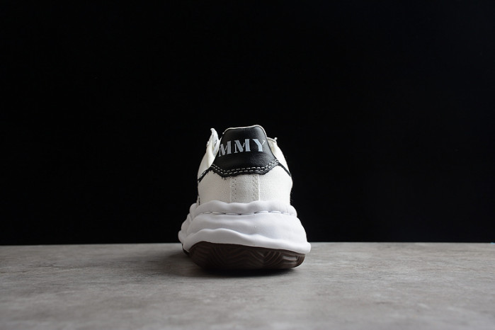 Ma*s*n mihara yasuhiro sneaker ao8fw731