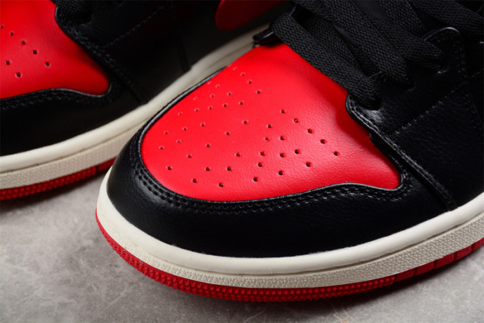 Air Jordan 1 Low "Bred Sail" DC0774-061