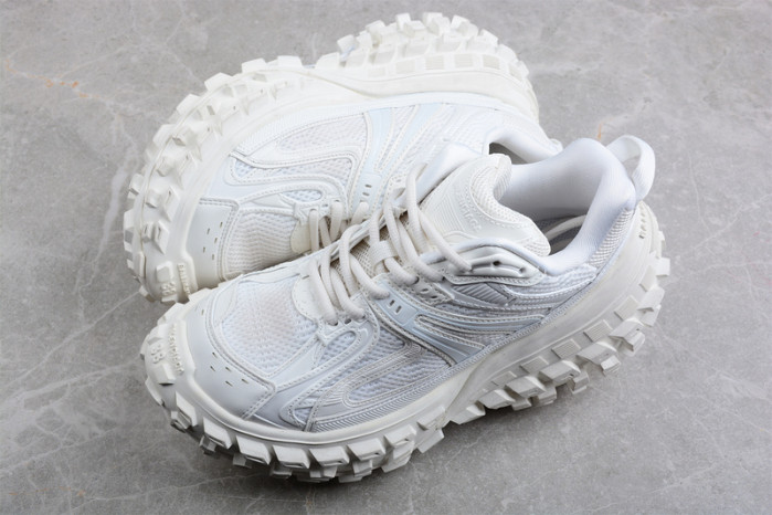 BC DEFENDER SNEAKERS D-1