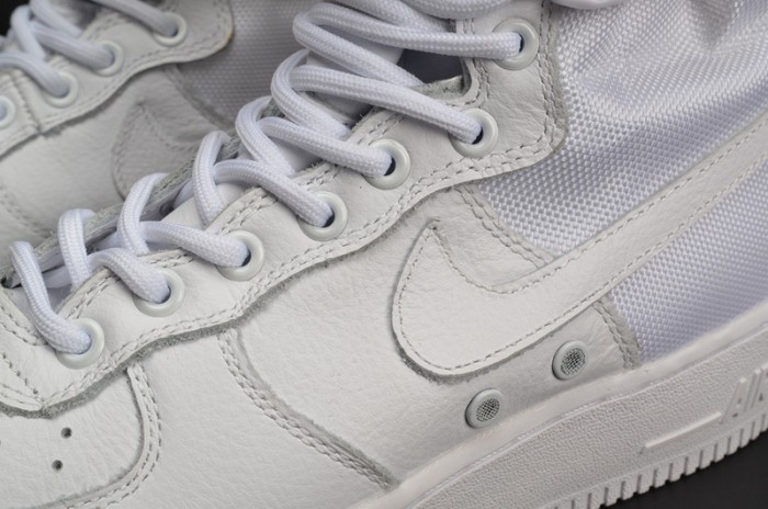 Nike WMNS SF FORCE 1 “Triple White” 903270 100