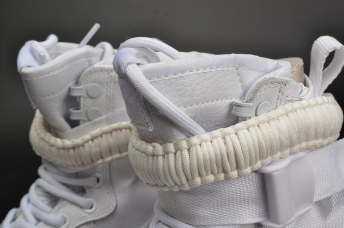 Nike WMNS SF FORCE 1 “Triple White” 903270 100