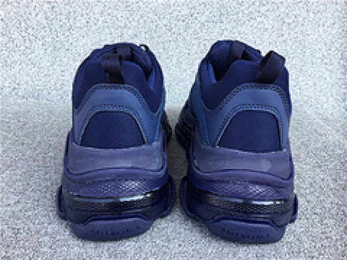 BL TRIPLE TRAINER ‘RED -BLUE ‘ 544351 WO901 4107