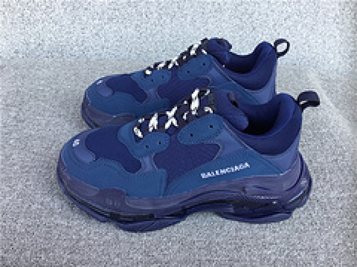 BL TRIPLE TRAINER ‘RED -BLUE ‘ 544351 WO901 4107