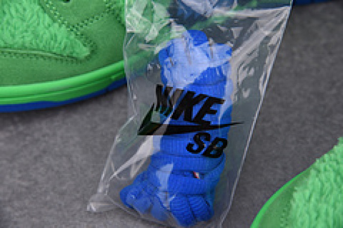 Nike SB Dunk Low "Grateful Dead - Green Bear" - CJ5378-300