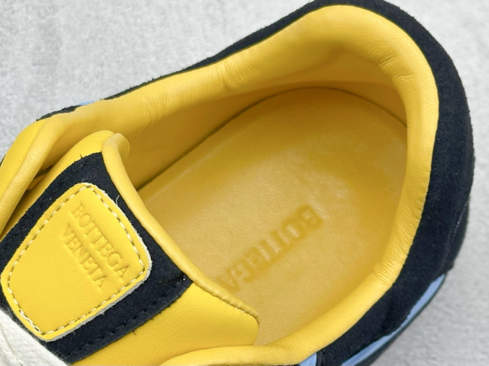 bo*te*ga Ve*ne*ta sneaker bvs-045
